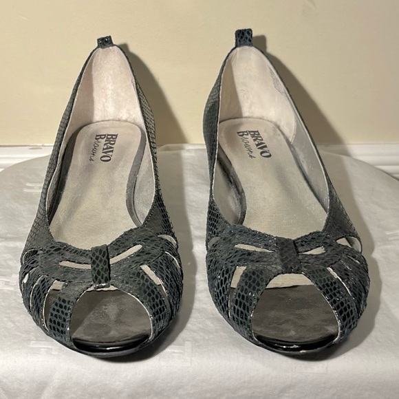 Bravo Browns open toe black low heel Size 8.5 - Picture 4 of 8